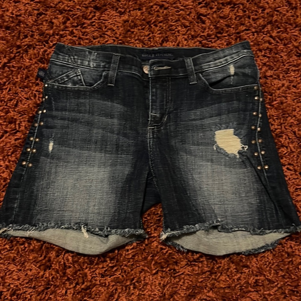 Rock & Republic size 6 shorts